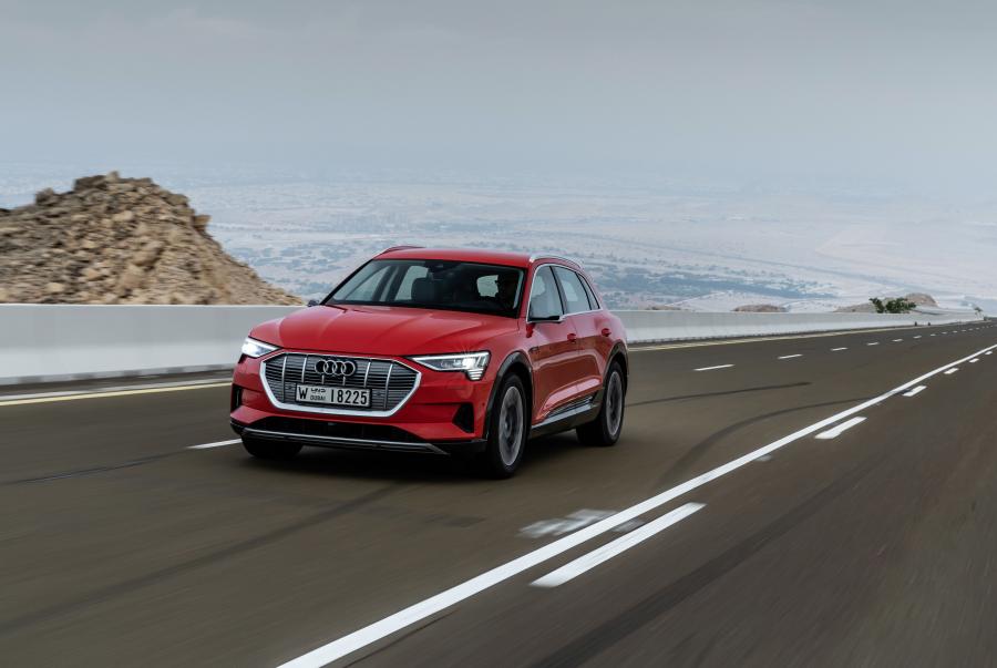  Audi e-tron 55 Quattro 2019 года  (WW) (фото 93 из 452)